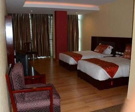 Bata Hotel Аддис-Абеба Экстерьер фото